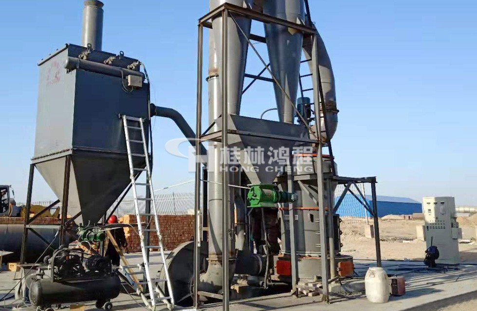 重晶石雷蒙磨生產線4r雷蒙磨粉機磨青石機械 桂林鴻程新疆哈密客戶現(xiàn)場